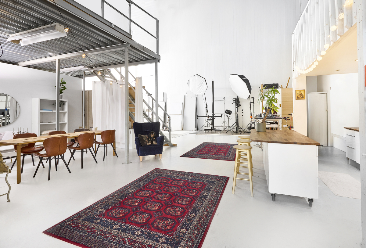 test/tyhja/studio-edest